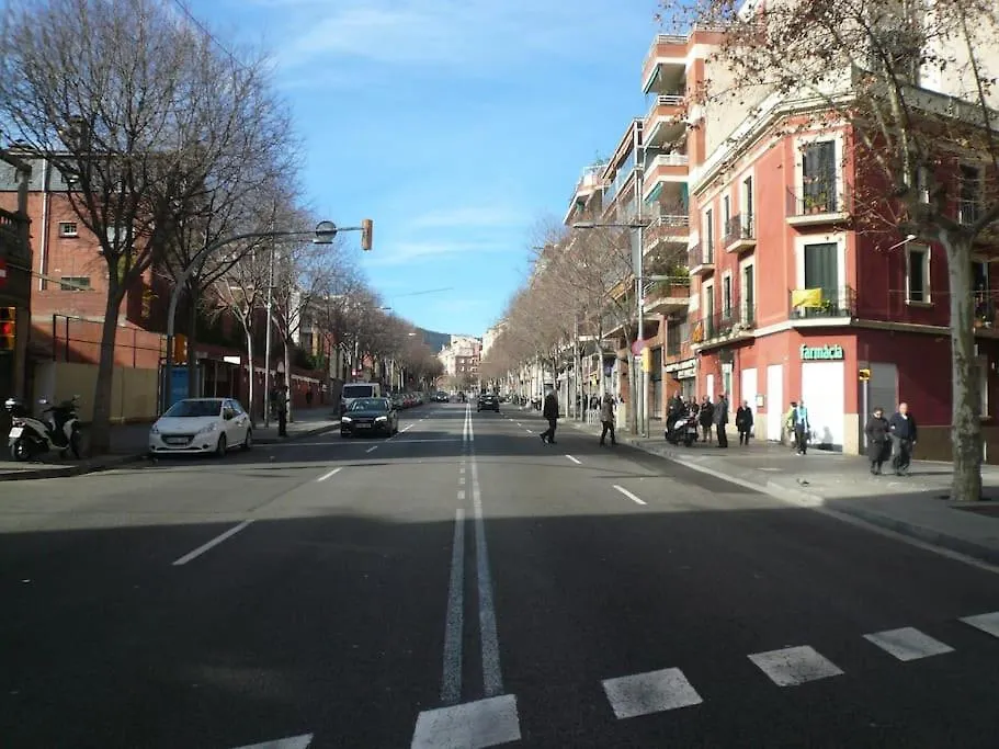 Siglo XX - Nuevo Apartamento Para 3 Barcelona 0*,